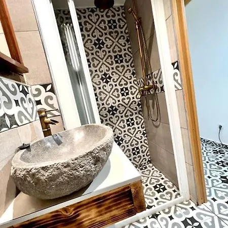 B6 Apartamento Duplex Con Terraza Y Balcon A 2 Calles Del Metro Barcelona