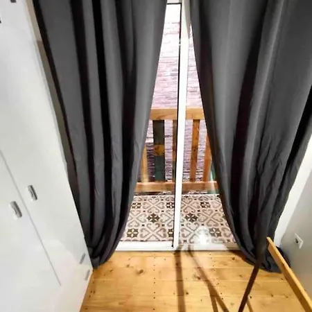 B6 Apartamento Duplex Con Terraza Y Balcon A 2 Calles Del Metro