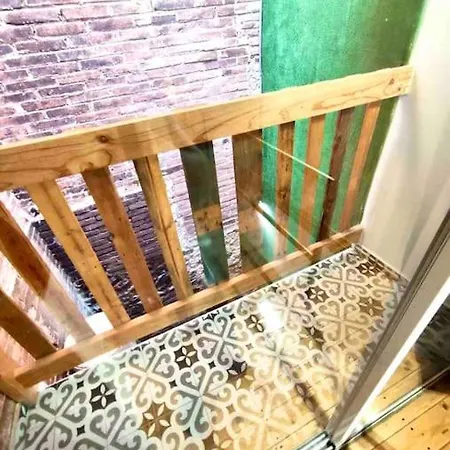B6 Apartamento Duplex Con Terraza Y Balcon A 2 Calles Del Metro Barcelona
