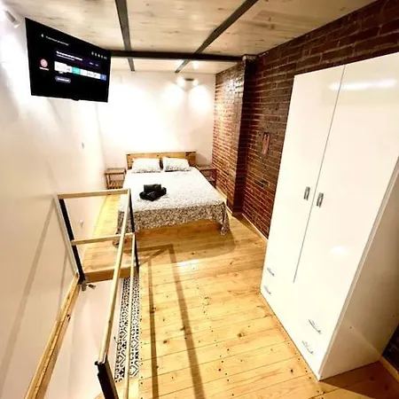Apartment B6 Apartamento Duplex Con Terraza Y Balcon A 2 Calles Del Metro Barcelona