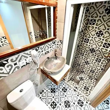 B6 Apartamento Duplex Con Terraza Y Balcon A 2 Calles Del Metro